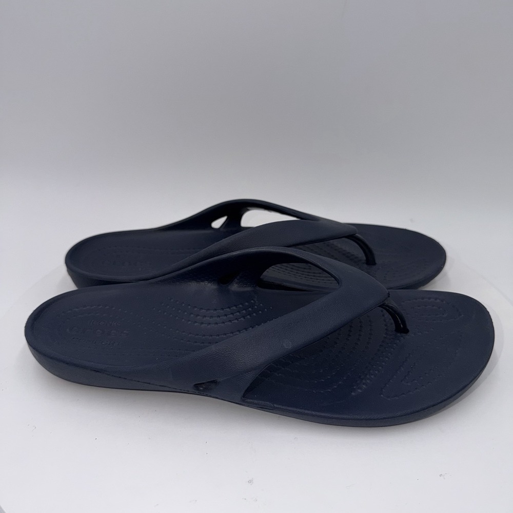 Women's Crocs Iconic Comfort Kadee II Navy Blue Beach Summer Flip Flops Size 8 - Picture 2 of 8